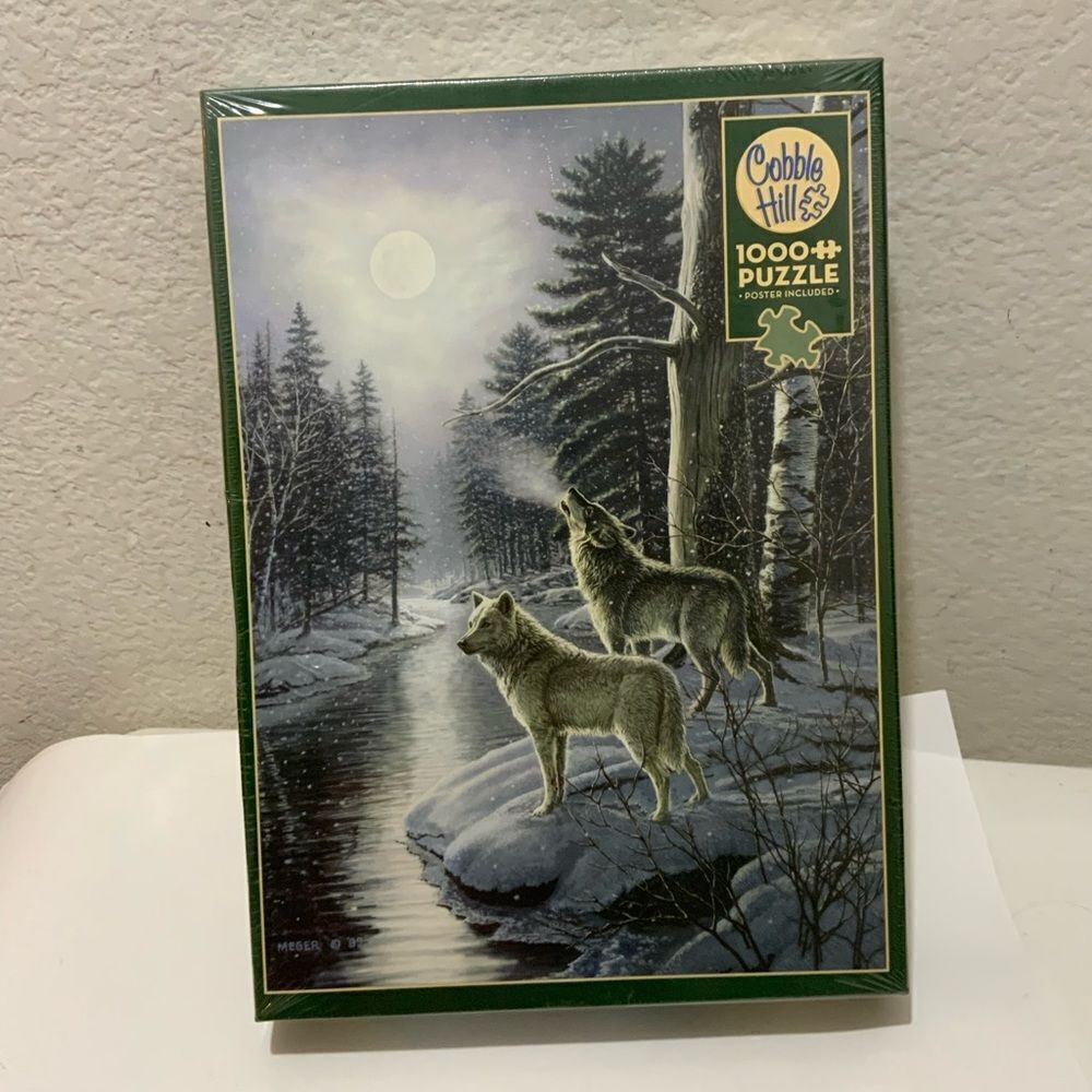 Cobble Hill Wolves by Moonlight 1000 Piece Puzzle new in box